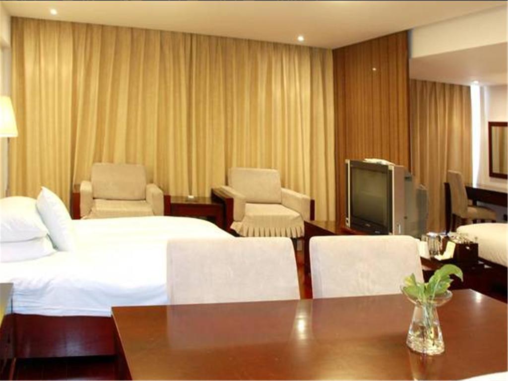 Gloria Plaza Hotel Kangqiao Sanghaj Kültér fotó