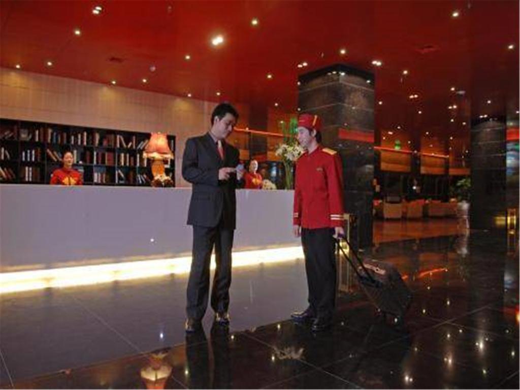 Gloria Plaza Hotel Kangqiao Sanghaj Beltér fotó