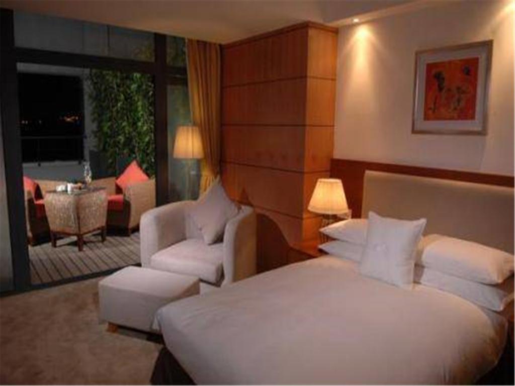 Gloria Plaza Hotel Kangqiao Sanghaj Kültér fotó