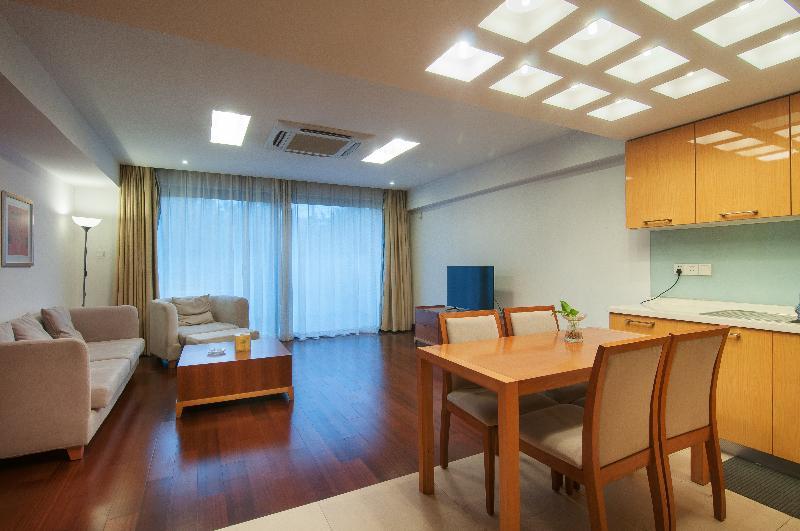 Gloria Plaza Hotel Kangqiao Sanghaj Kültér fotó