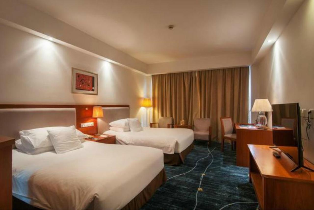 Gloria Plaza Hotel Kangqiao Sanghaj Kültér fotó
