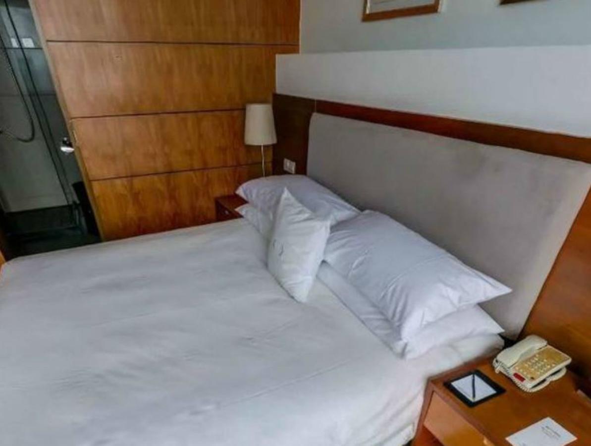Gloria Plaza Hotel Kangqiao Sanghaj Kültér fotó