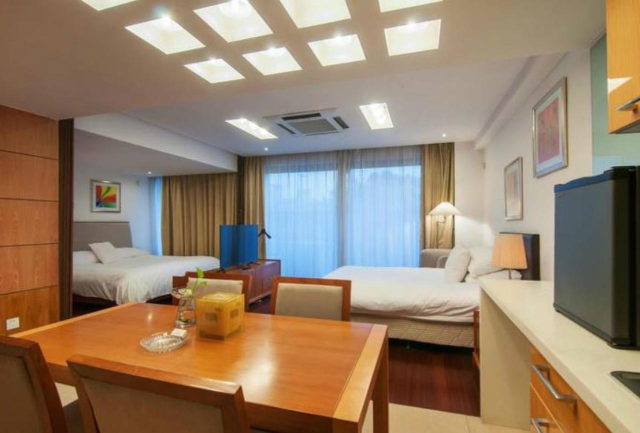 Gloria Plaza Hotel Kangqiao Sanghaj Kültér fotó