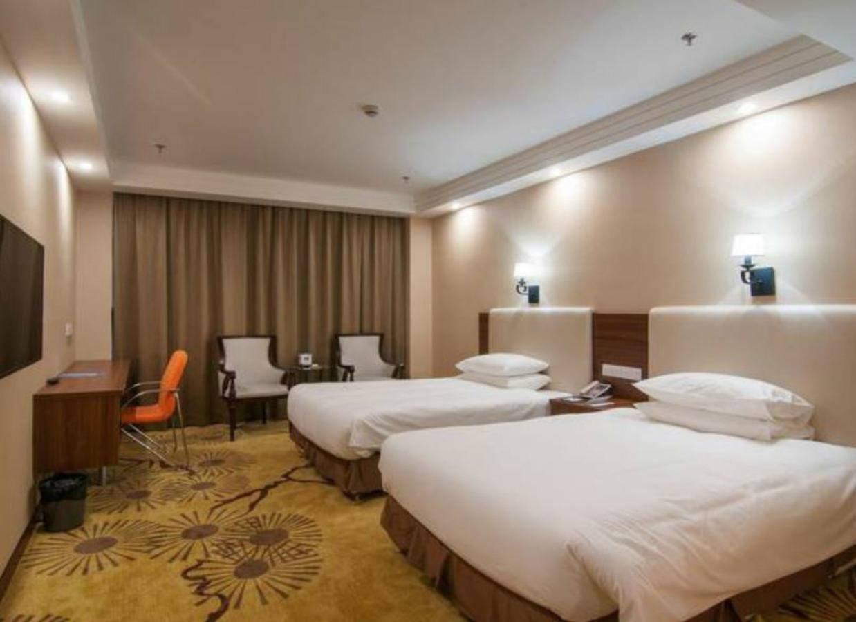 Gloria Plaza Hotel Kangqiao Sanghaj Kültér fotó