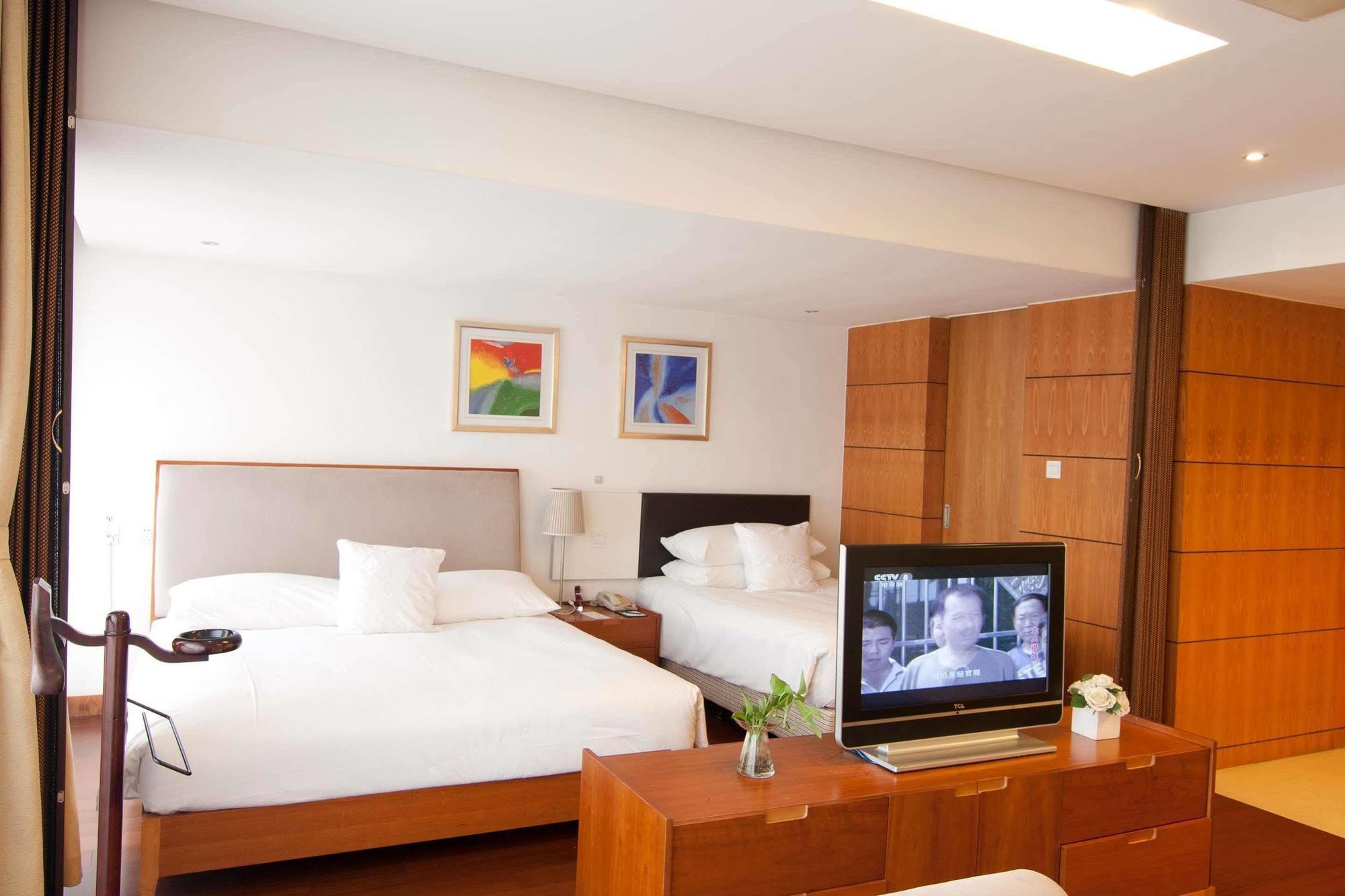 Gloria Plaza Hotel Kangqiao Sanghaj Kültér fotó